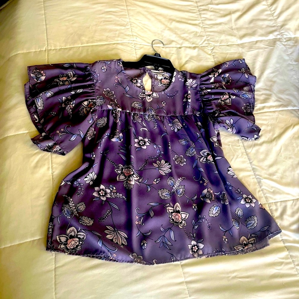 Jules and Leopold Flowered Angle Blouse with Butterfly Sleeves (size M)